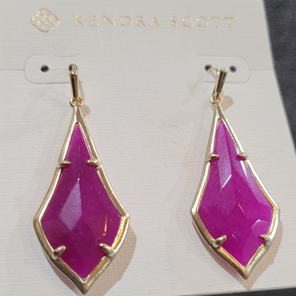 NWT Kendra Scott Faceted Earrings Purple Jade and Gold . So pretty!